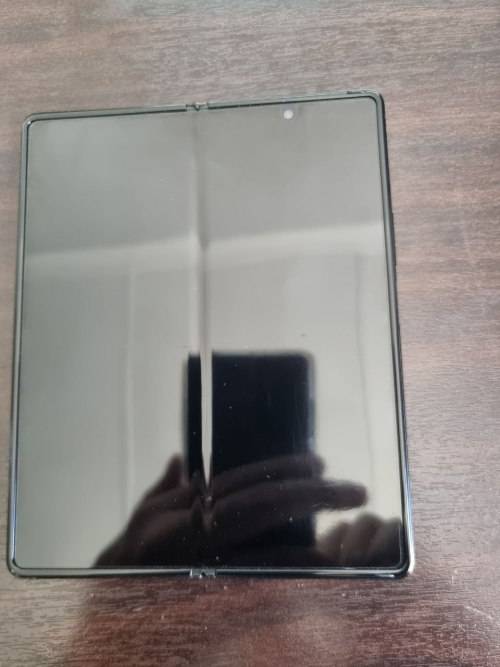 Samsung Galaxy Z Fold 2 5G 256GB - Almost perfect condition (9.9 out of 10)