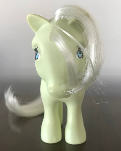 My Little Pony - Concave-Foot Collector's Pose Minty (1983)