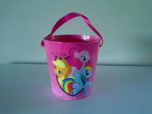 My Little Pony - Paper Pail (2011) - version 1
