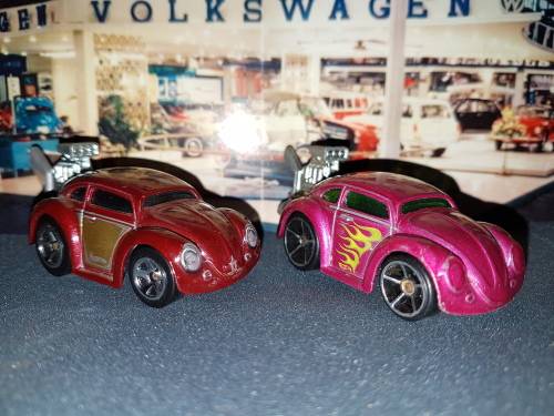 Hot Wheels VW Volkswagen Beetle lot of 2