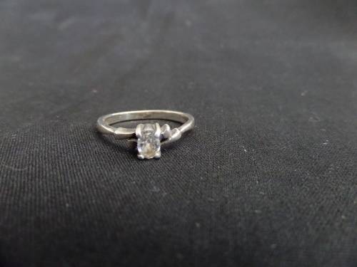 Silver 925 Ring (White Stone)2.2 grams Dim 18mm  Clearly marked