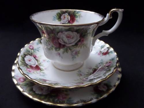 Royal Albert Celebration England Trio