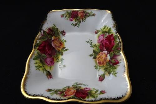 Royal Albert Old Country Roses  Sweet Dish -  12.5 x 9.5 cm