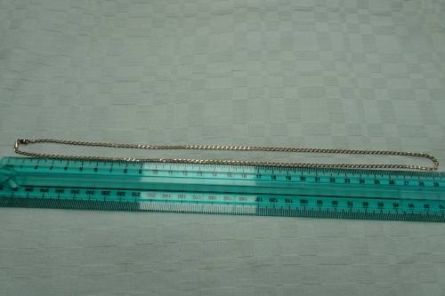 Stunning Italy 375 9ct Gold Necklace - 59cm Long - 3.7 grams - Clearly Marked in Excellent Condition