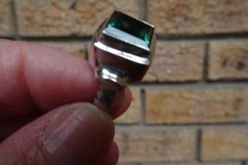 Chunky Sterling Silver Men's Ring With Square Green Stone 10.8 g Diameter 20 mm Height 30 mm