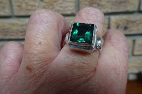 Chunky Sterling Silver Men's Ring With Square Green Stone 10.8 g Diameter 20 mm Height 30 mm