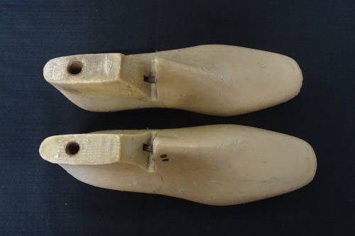 Vintage Pair of Size 7 Dress Shoe Lasts Made of Molded Plastic.