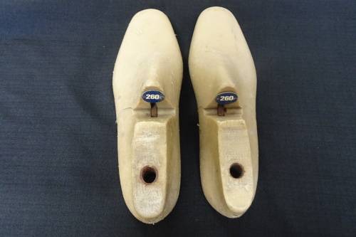 Vintage Pair of Size 7 Dress Shoe Lasts Made of Molded Plastic.
