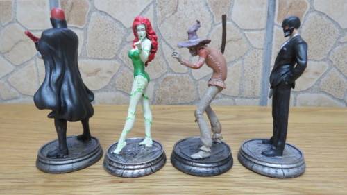 4 Boxed DC Comics Super Heroes/Villains Black Mask/Scarecrow/Poison Ivy/Red Hood and The Outlaws