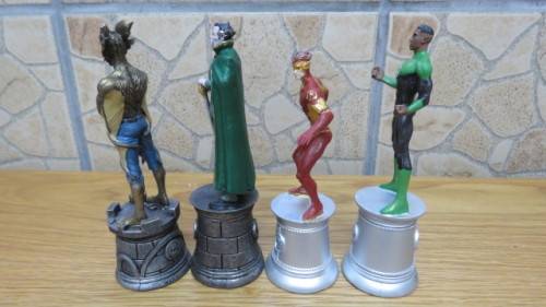 4 Boxed DC Comics Super Heroes/Villains Man-Bat/Kid Flash/Green Lantern/Ra`s Al Ghul Chess Pieces