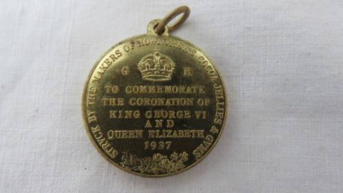 Full Size 1937 King George VI/Queen Elizabeth Coronation Medallion