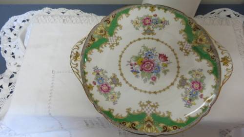 Pretty Vintage Shelley Fine Bone China Cake Plate With Flat Handles #13290. Made in England.