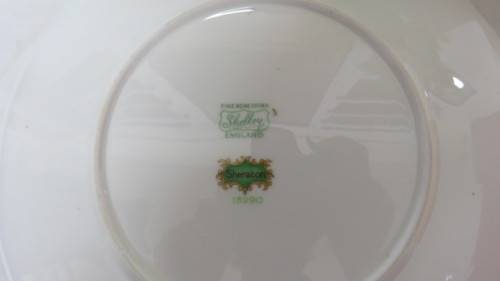 Pretty Vintage Shelley Fine Bone China Cake Plate With Flat Handles #13290. Made in England.