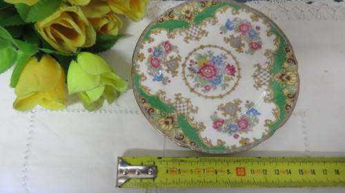 Pretty Vintage Shelly Fine Bone China Teacup, Saucer, Small Cake Plate #13290. Made in England.