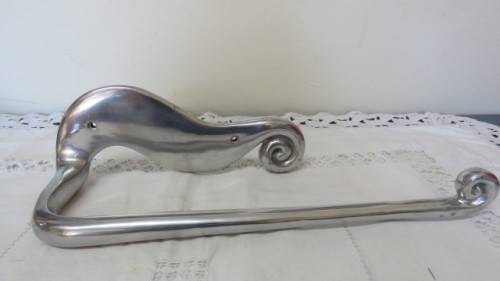 Gorgeous Vintage Carrol Boyes (1954-2019) Aluminium `Wave` Paper Towel Rail 34,5 x 10 x 8,5 cm