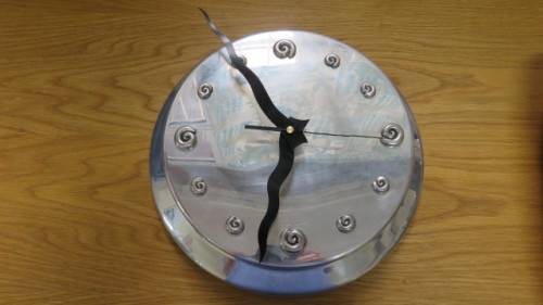 Awesome Modern Carrol Boyes Aluminium Round Wall Clock With Second Hand In Working Order