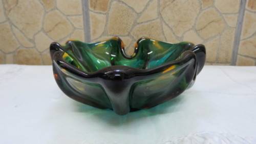 Beautiful Vintage Murano Green/Turquoise/Amber Glass Ashtray 17 x 16 cm H: 6 cm