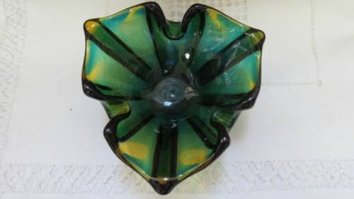 Beautiful Vintage Murano Green/Turquoise/Amber Glass Ashtray 17 x 16 cm H: 6 cm