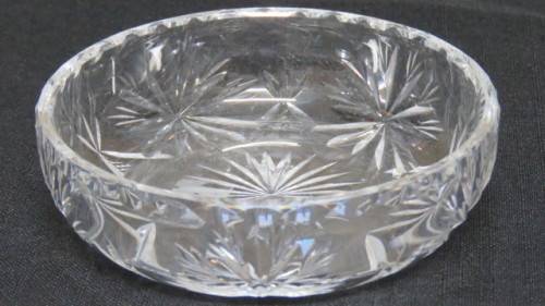 Pretty Vintage Edinburgh Scotland Small Cut Crystal Glass Trinket Bowl D: 9,7 cm H: 3 cm