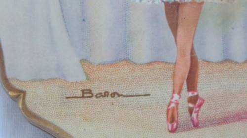 Beautiful Rare Collectible 1950s Stratton Powder Compact With Ballerina D: 8,5 cm