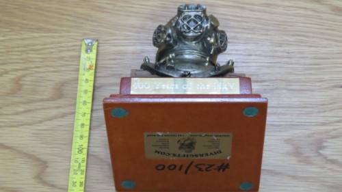 Interesting Vintage Mounted Desco MkV United States Navy Deep Sea Diving Helmet Paperweight H: 14 cm