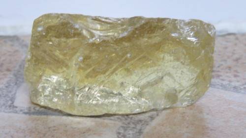 Gorgeous Golden Apatite Natural Stone Crystal 6,5 x 4 x 3,5 cm
