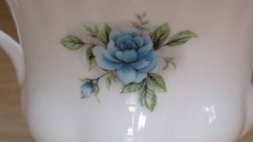 Gorgeous Vintage Royal Albert Bone China Blue Roses Teacup and Saucer Un-Named Pattern