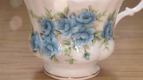 Gorgeous Vintage Royal Albert Bone China Blue Roses Teacup and Saucer Un-Named Pattern