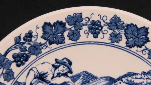 Fantastic Vintage Blauw Delfts Royal Distel Handpainted `Wijnoogst` Small Plate D: 16 cm