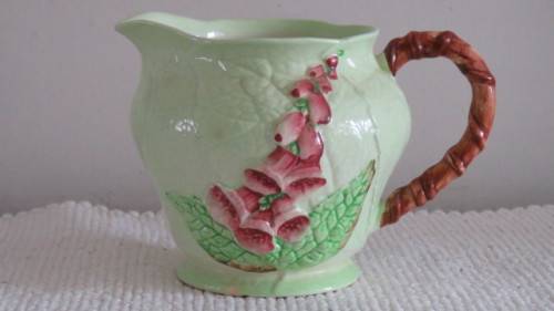 Fantastic Vintage Carlton Ware Custard Jug With Foxglove Pattern H: 11 cm