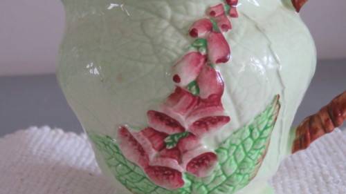 Fantastic Vintage Carlton Ware Custard Jug With Foxglove Pattern H: 11 cm