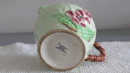 Fantastic Vintage Carlton Ware Custard Jug With Foxglove Pattern H: 11 cm