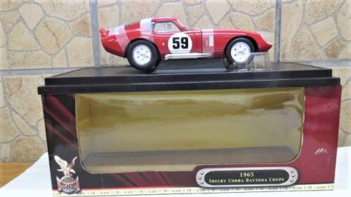 Boxed Yat Ming 1965 Shelby Cobra Daytona Coupe Die Cast Collection Deluxe Edition Scale 1:18