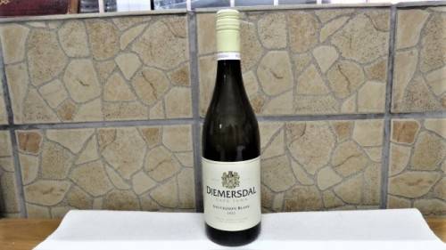 Sealed 750ml Bottle of Diemersdal Cape Town Sauvignon Blanc 2022