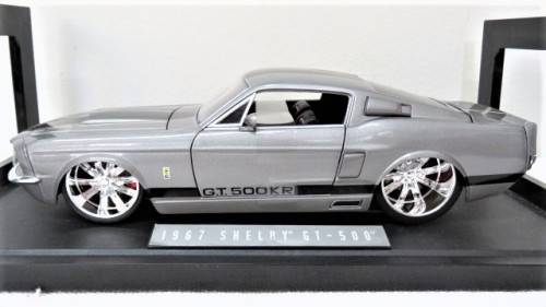 Boxed Jada Toys Bigtime Muscle Die Cast 1967 Shelby GT-500 Custom Engine & Interior Scale 1:18