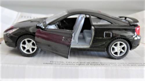 Boxed Kinsmart Die Cast Toyota Celica With Pull Back Action #5038 Scale 1:34 L: 12,5 cm