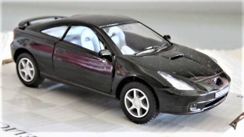 Boxed Kinsmart Die Cast Toyota Celica With Pull Back Action #5038 Scale 1:34 L: 12,5 cm