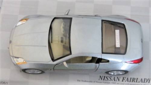 Boxed Kinsmart Scale Collection Models Die Cast Nissan Fairlady 350Z With Pull Back Action 1:34