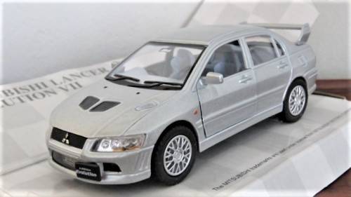 Boxed Kinsmart Die Cast Mitsubishi Lancer Evolution VII With Pull Back Action #KT5052 1:36 13 cm