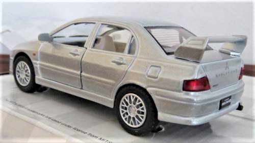 Boxed Kinsmart Die Cast Mitsubishi Lancer Evolution VII With Pull Back Action #KT5052 1:36 13 cm