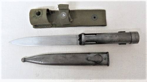 Vintage Union Of South Africa R1 Rifle Bayonet With Web Frog and Metal Scabbard #188303 L: 32 cm
