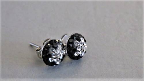 Small Vintage Black Stone/Rhinestone Round Stud Earrings Sterling Silver Backing D: 9 mm (1.3 g)