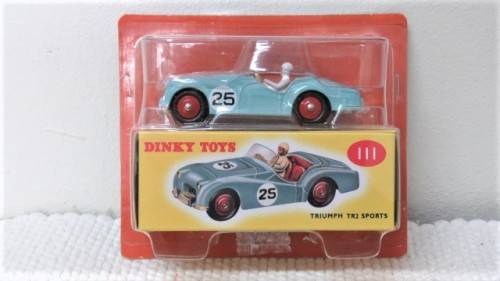 Boxed And Sealed Die Cast DeAgostini Dinky Toys Triumph TR2 Sports #111 Scale 1:43