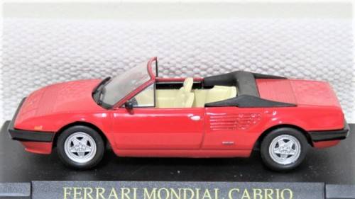 Fabulous Die Cast Ferrari Mondial Cabrio No Hard Plastic Cover Made in China Scale 1:43 L: 105 mm