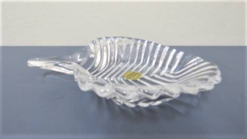 Vintage Cristal D`Arques France Genuine Lead Crystal Glass Leaf-Shaped Dish 175 x 140 mm