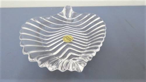 Vintage Cristal D`Arques France Genuine Lead Crystal Glass Leaf-Shaped Dish 175 x 140 mm