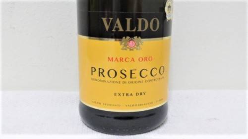 Sealed 750ml Bottle of Award Winning Valdo Marca Oro Prosecco Extra Dry Sparkling Wine