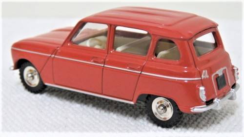 Boxed Dinky Toys DeAgostini Die Cast Renault 4L #518 Scale 1:43 L: 85 mm