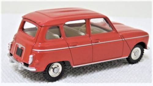 Boxed Dinky Toys DeAgostini Die Cast Renault 4L #518 Scale 1:43 L: 85 mm