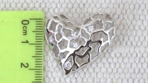 Beautiful Vintage Sterling Silver 925 Openwork Heart Pendant Small Clear Stones 26 x 28 mm (4.4 g)